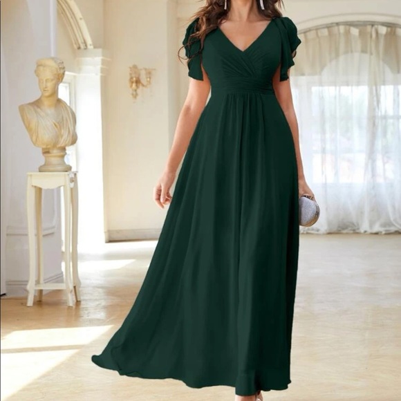 SHEIN Dresses & Skirts - Long Dark Green formal gown, medium